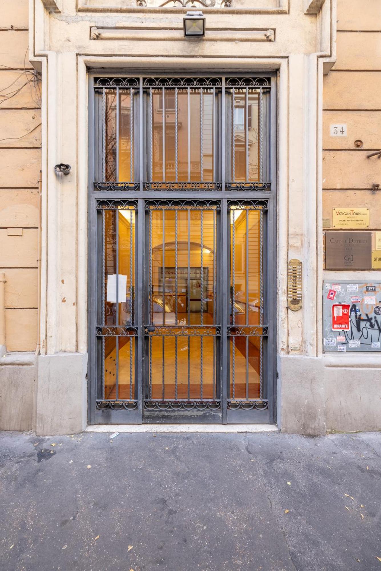 Charming Vatican Apartment ローマ エクステリア 写真